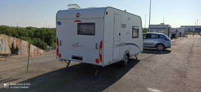 Polizia locale sgombera campo rom