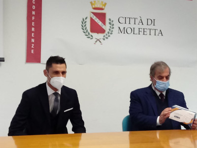 Eugenio Abbattista con Azimut investimenti dona al Comune 5000 mascherine