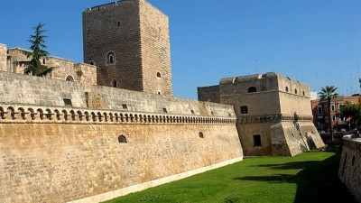 Bari tra le finaliste per il titolo di Capitale Italiana della Cultura 2022. ...