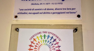 Una targa in ricordo di Rosaria Scardigno. Iniziativa della Commissione pari ...