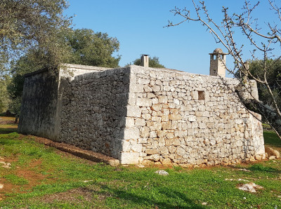 Contributi per risanamento e ristrutturazione delle architetture rurali. Entr...